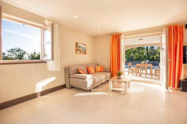 Tilia Villa
